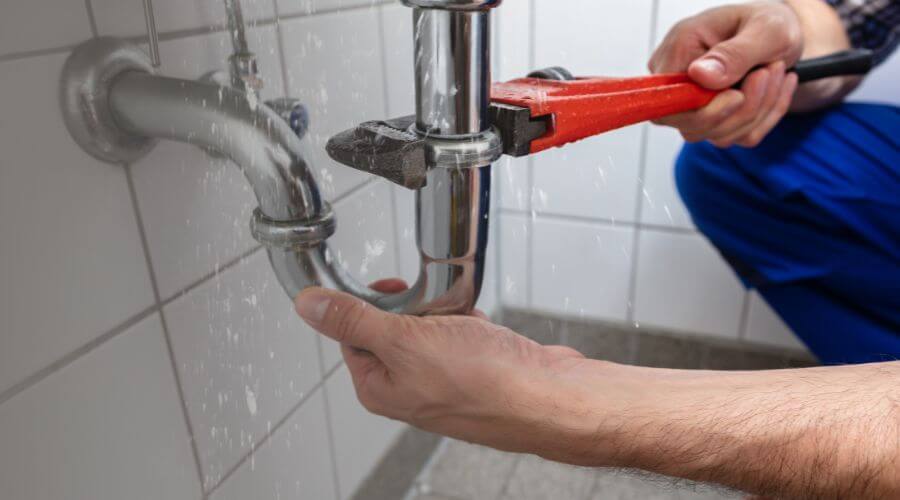 Expert burst pipe repair services in Leiters Ford, IN